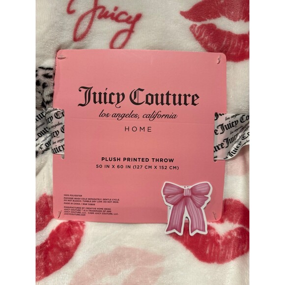 Juicy Couture lip print throw Blanket - Picture 2 of 4